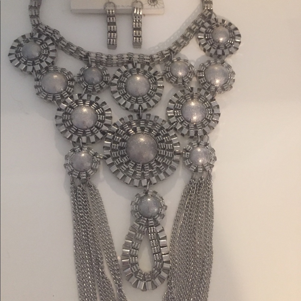 Jewelry set - Picture 3 of 6